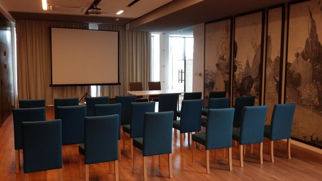 M Hotel Lodz  Luaran gambar