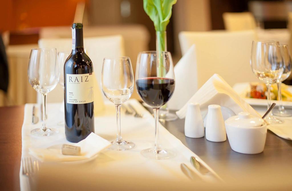 M Hotel Lodz  Luaran gambar
