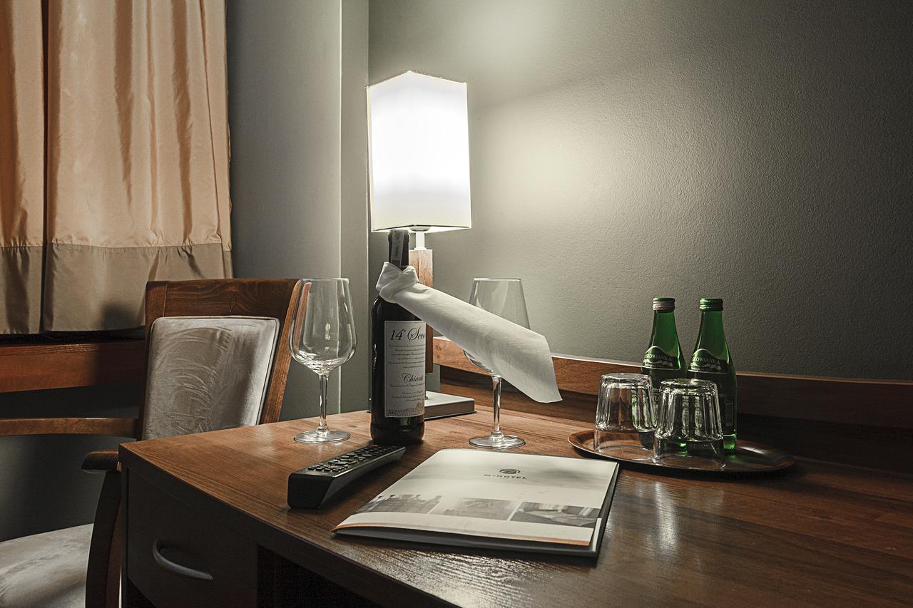 M Hotel Lodz  Luaran gambar