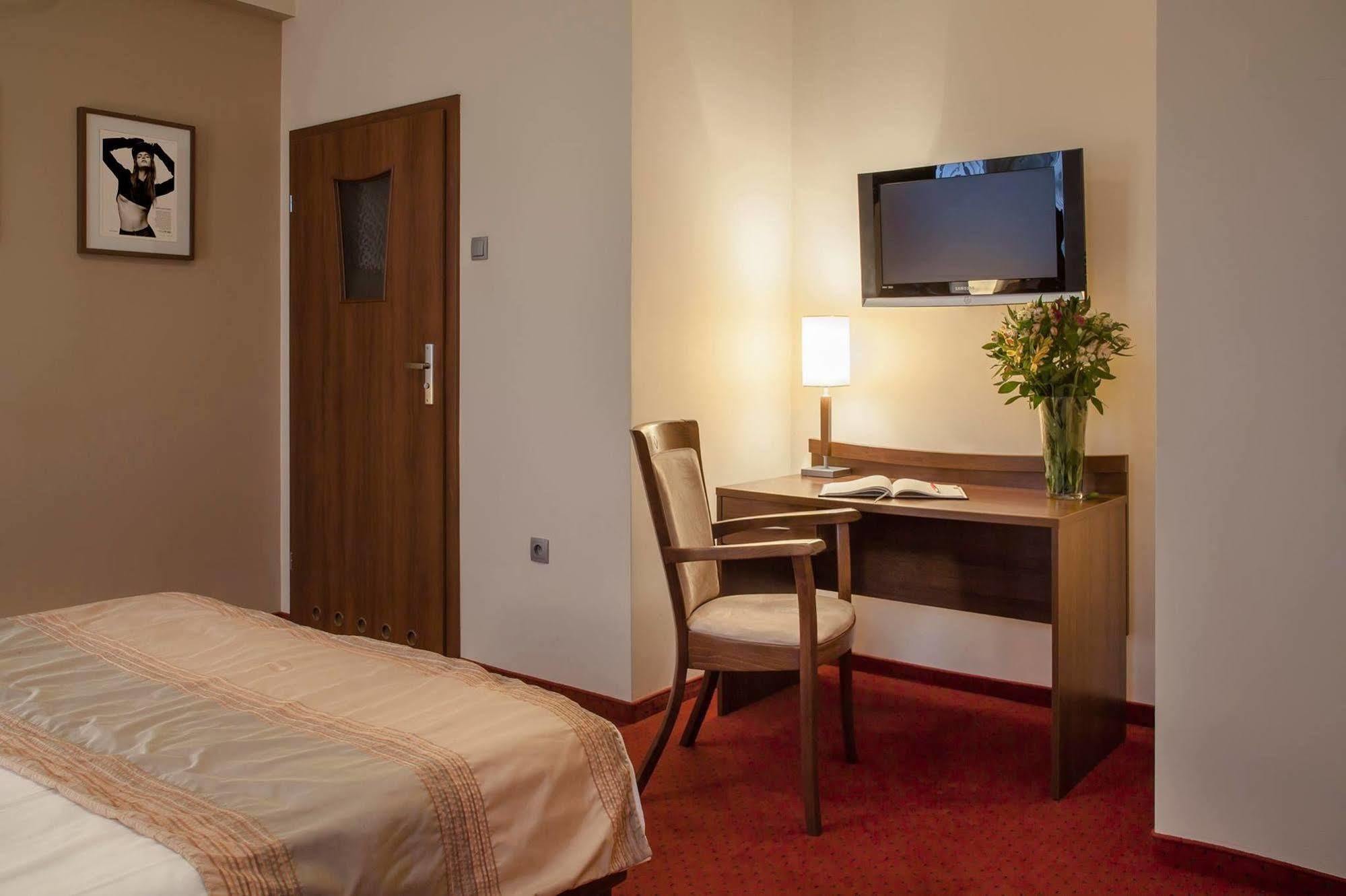 M Hotel Lodz  Luaran gambar